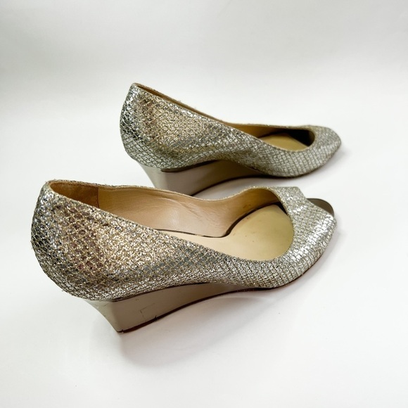 JIMMY CHOO Metallic Champagne Glitter Baxen Peep Toe Wedge 39.5 - Picture 2 of 6